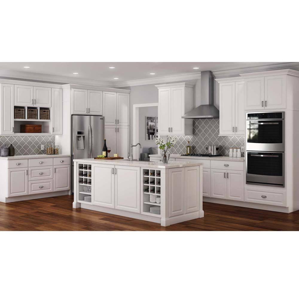 Hampton Bay Base Cabinet 9x34.5x24 in Satin White B5986